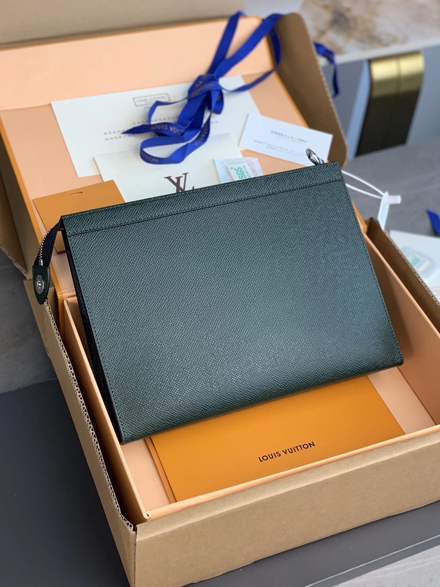 LV BAG