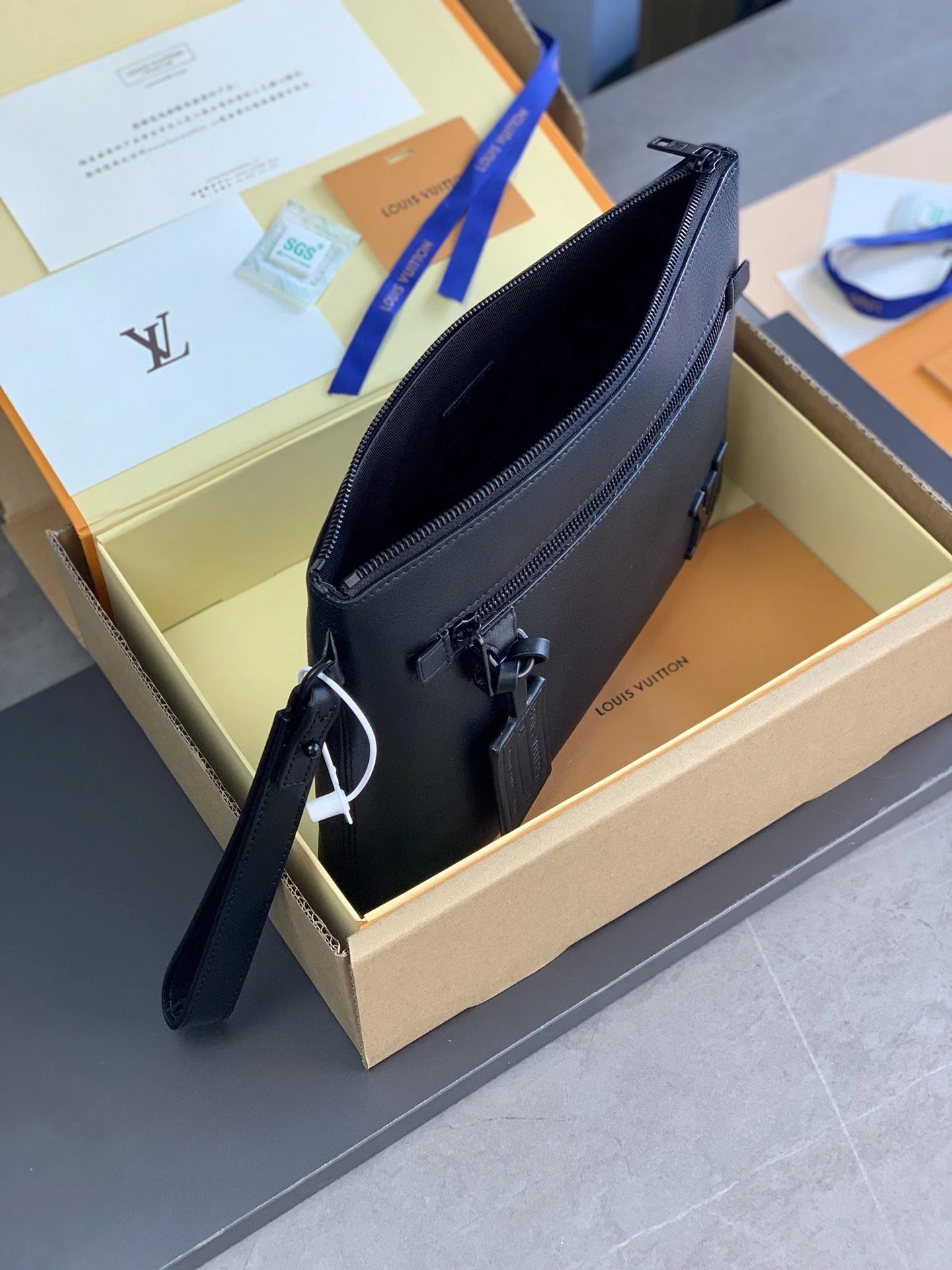 LV BAG