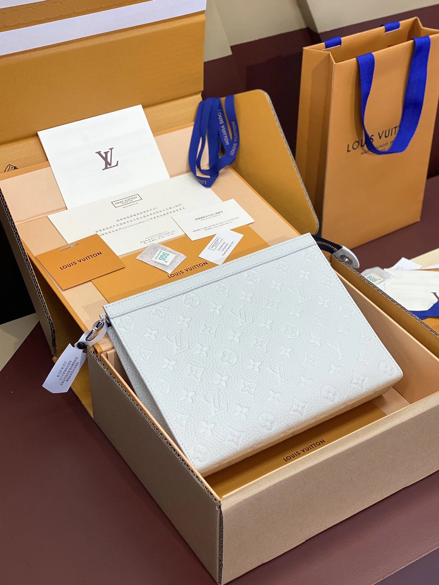 LV BAG