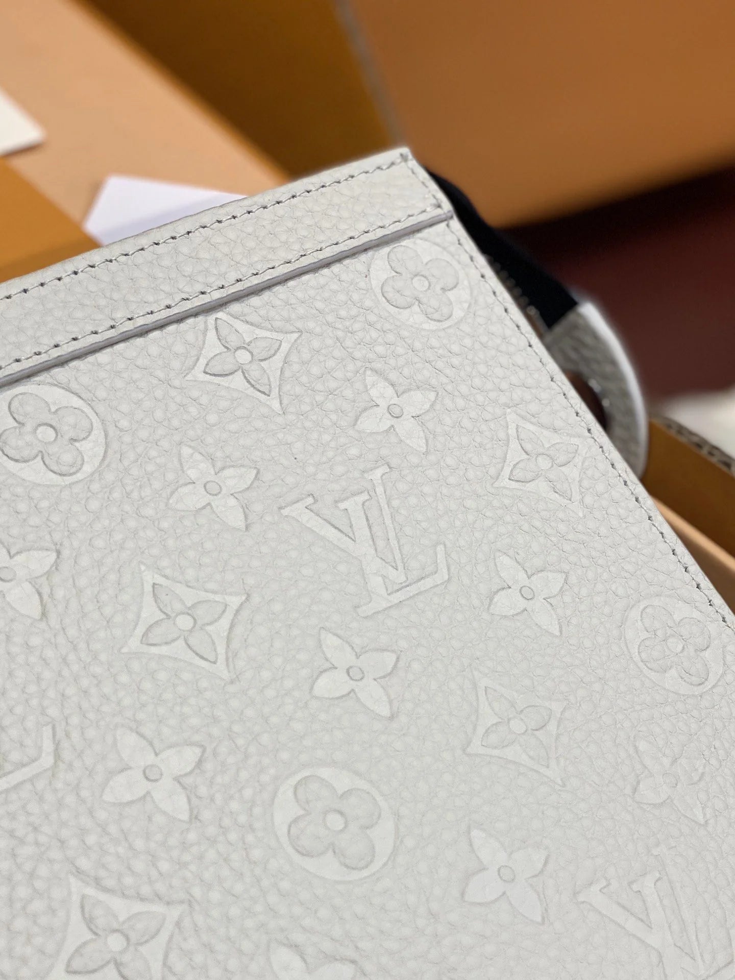 LV BAG