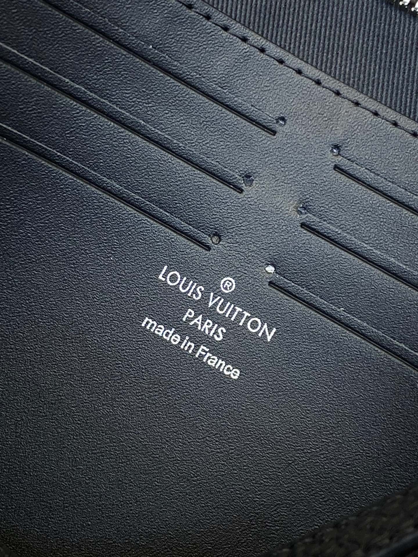 LV BAG