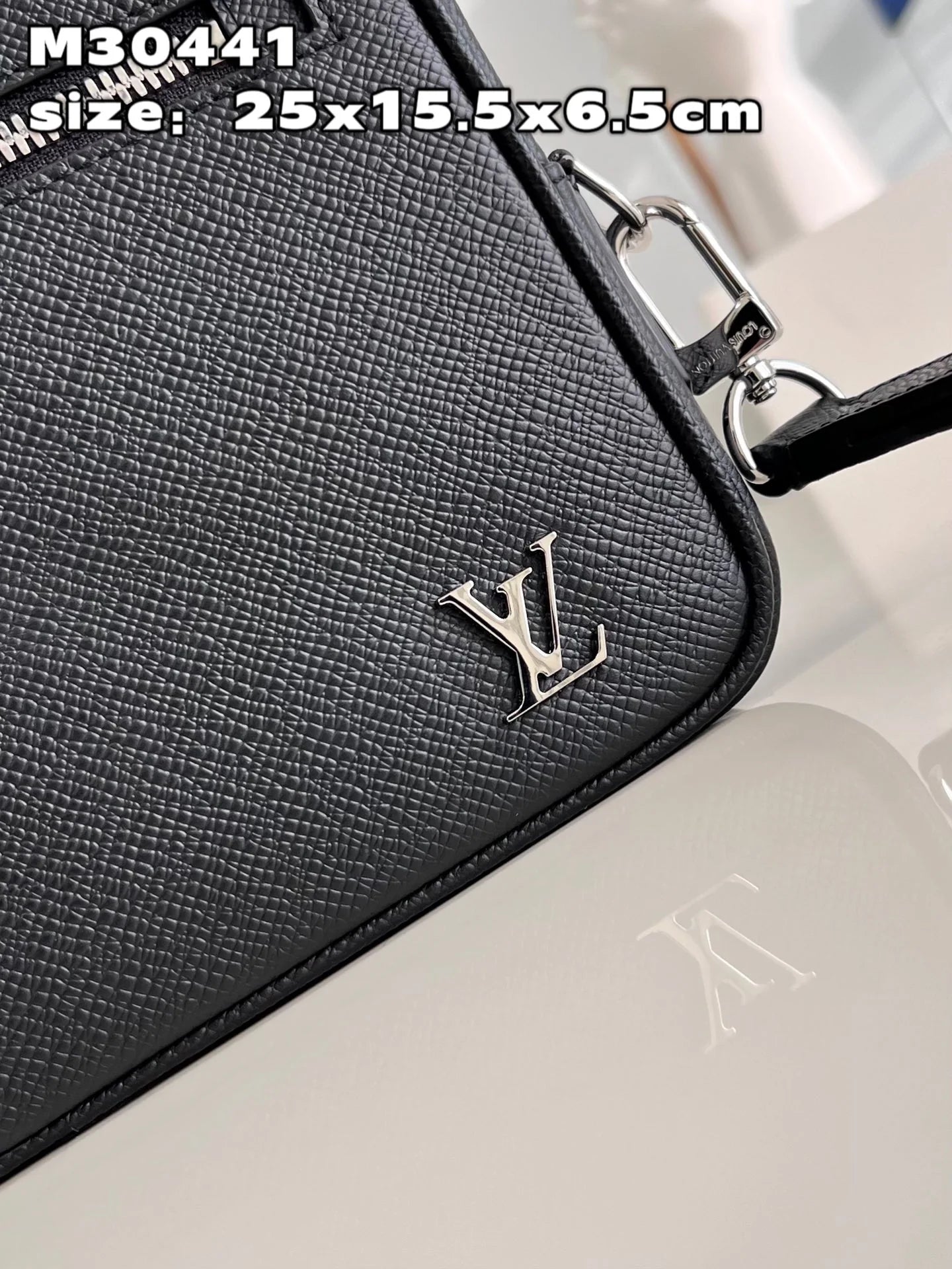 LV BAG