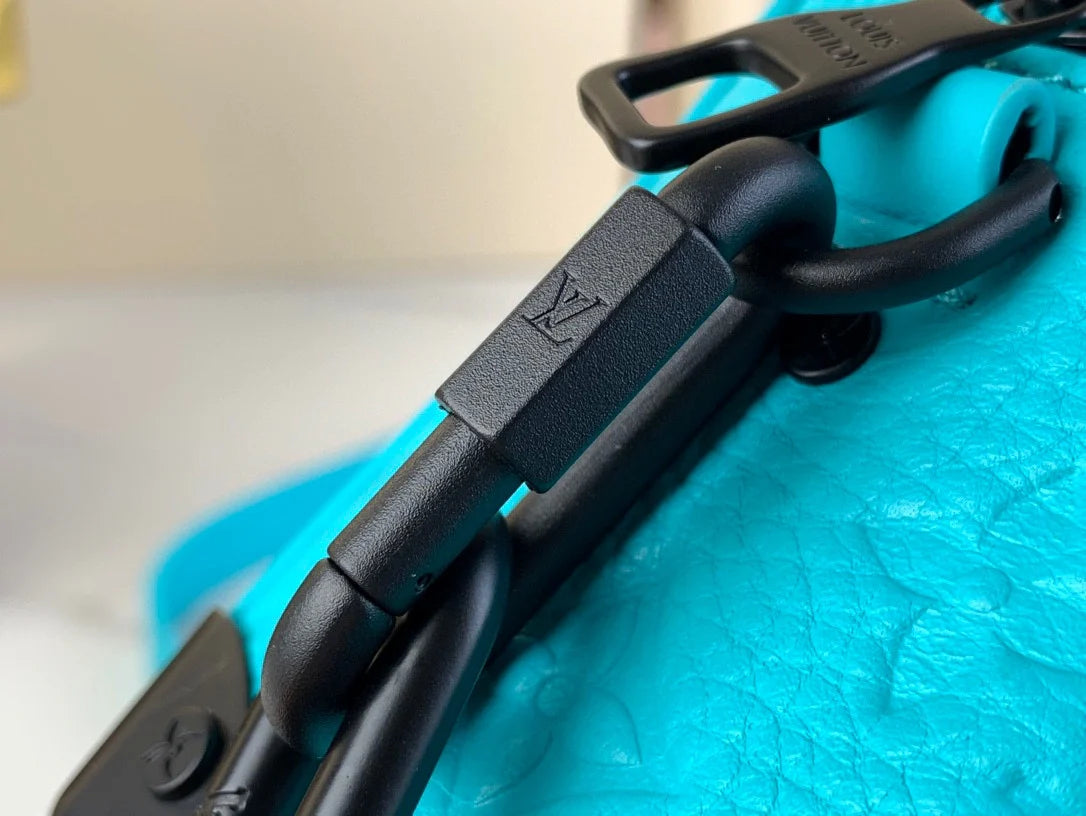 LV BAG M
