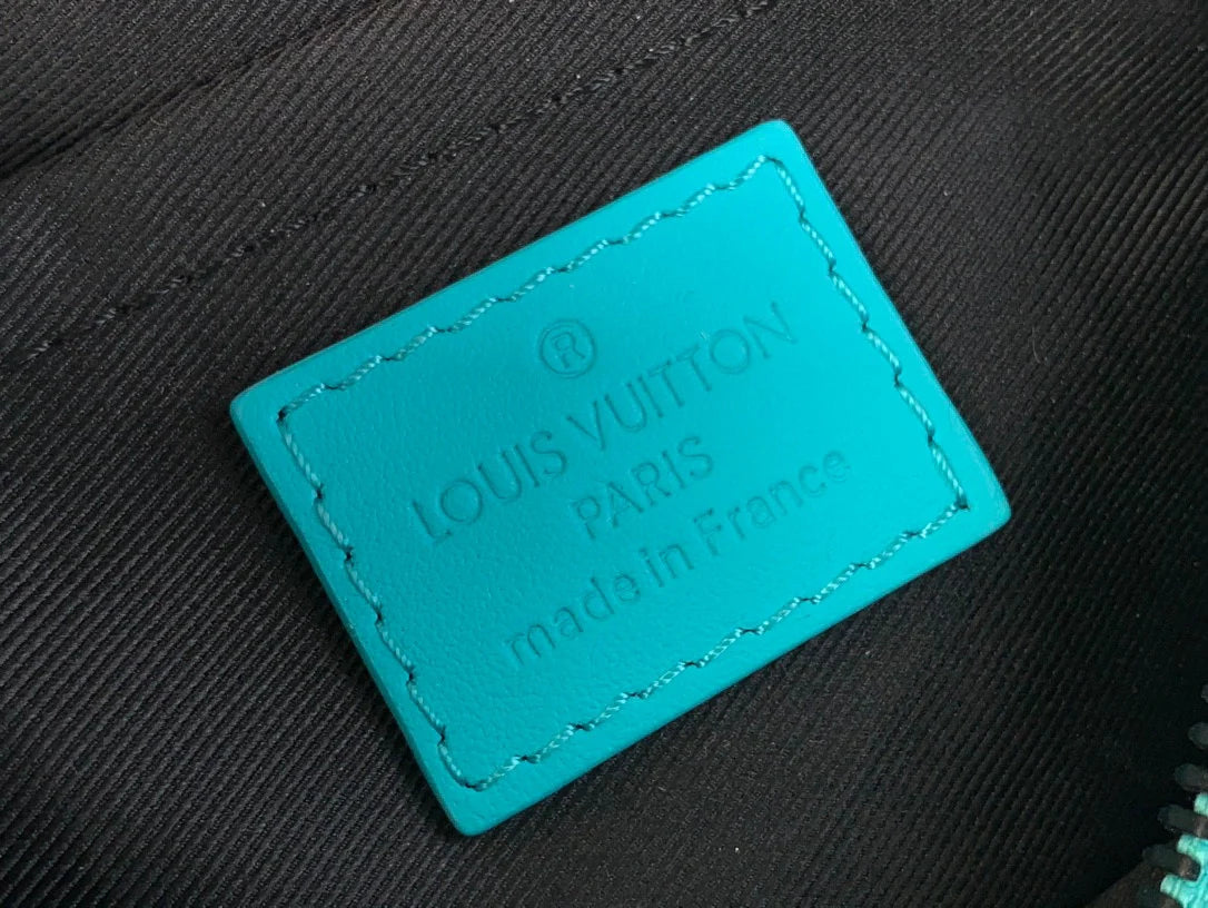 LV BAG M