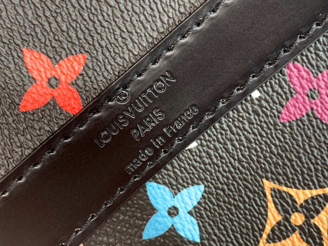 LV BAG M