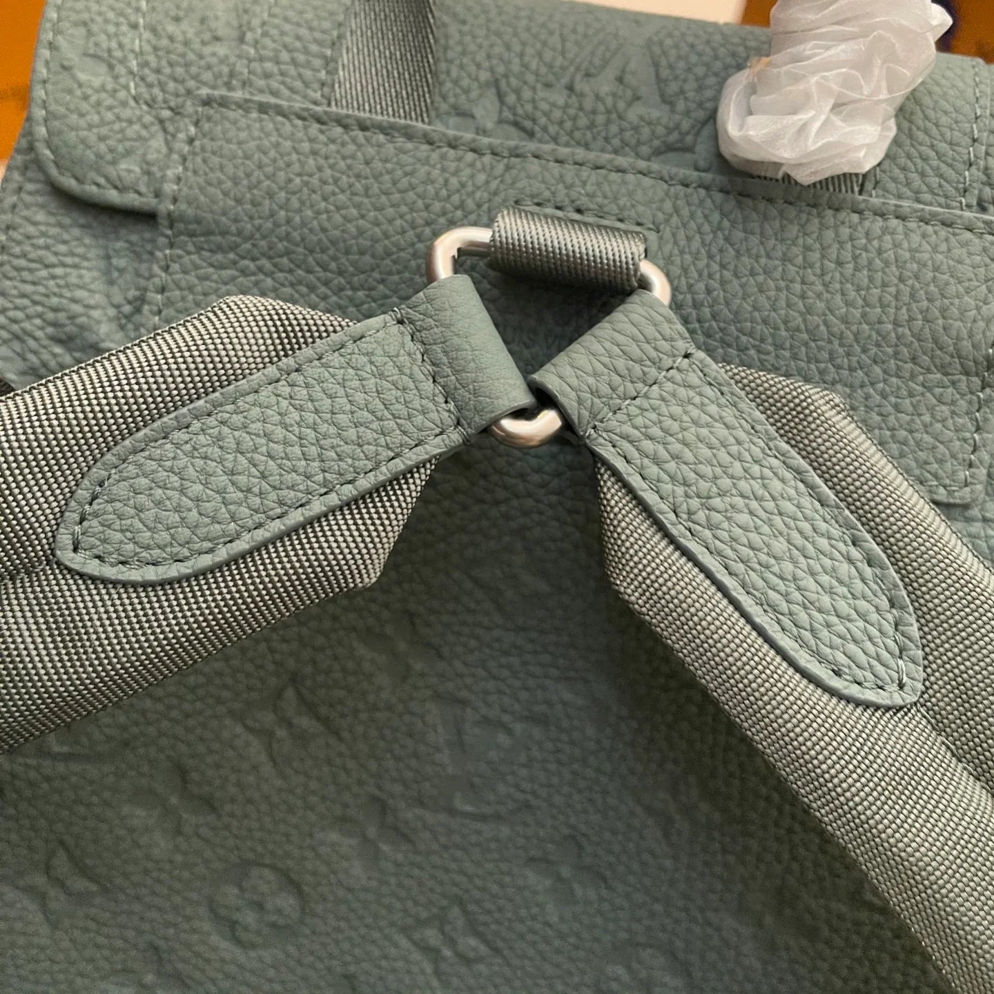 LV BAG M