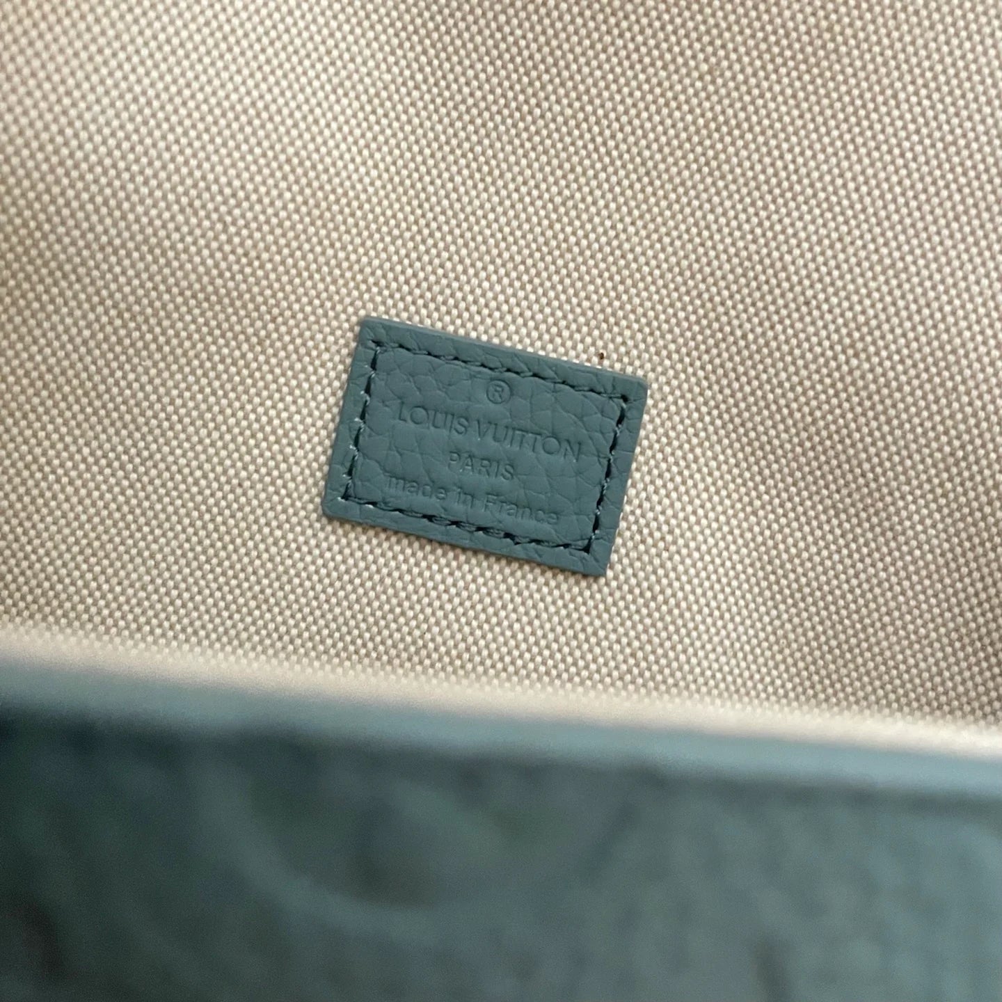 LV BAG M