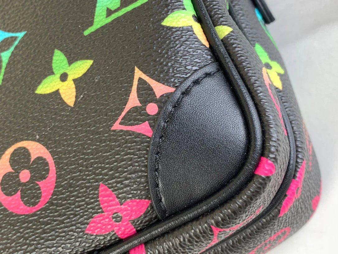 LV BAG M