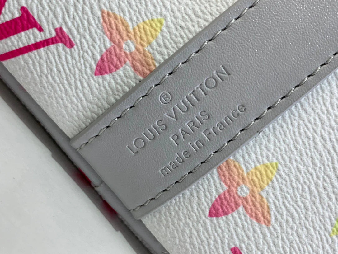 LV BAG M