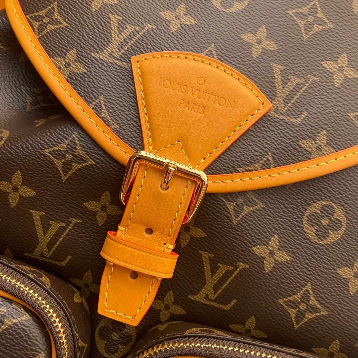 LV BAG M