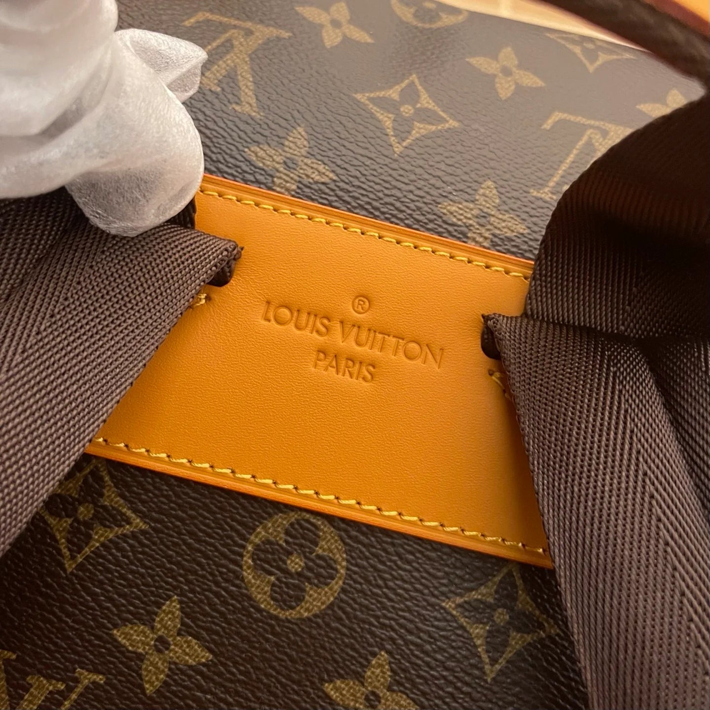 LV BAG M