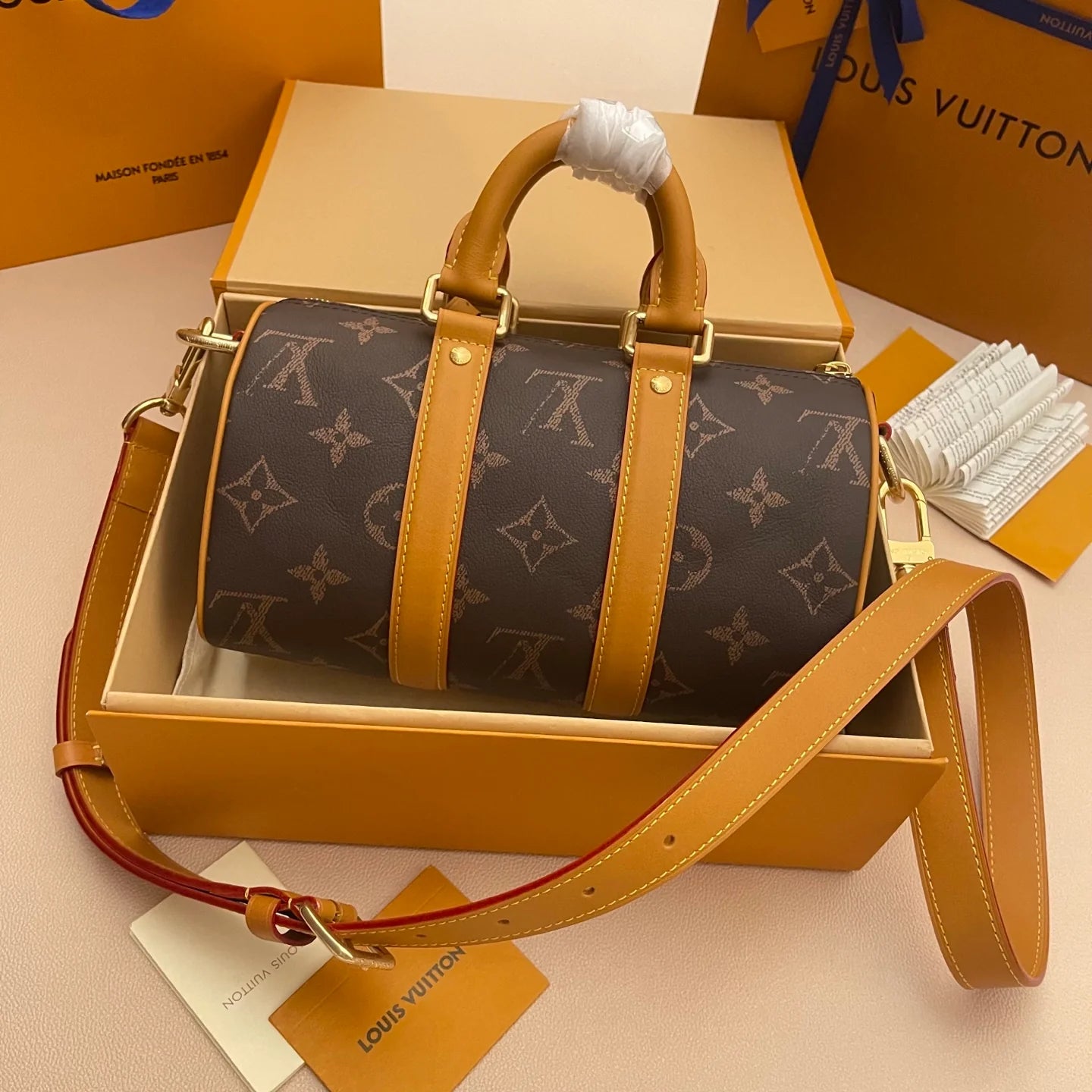 LV BAG M
