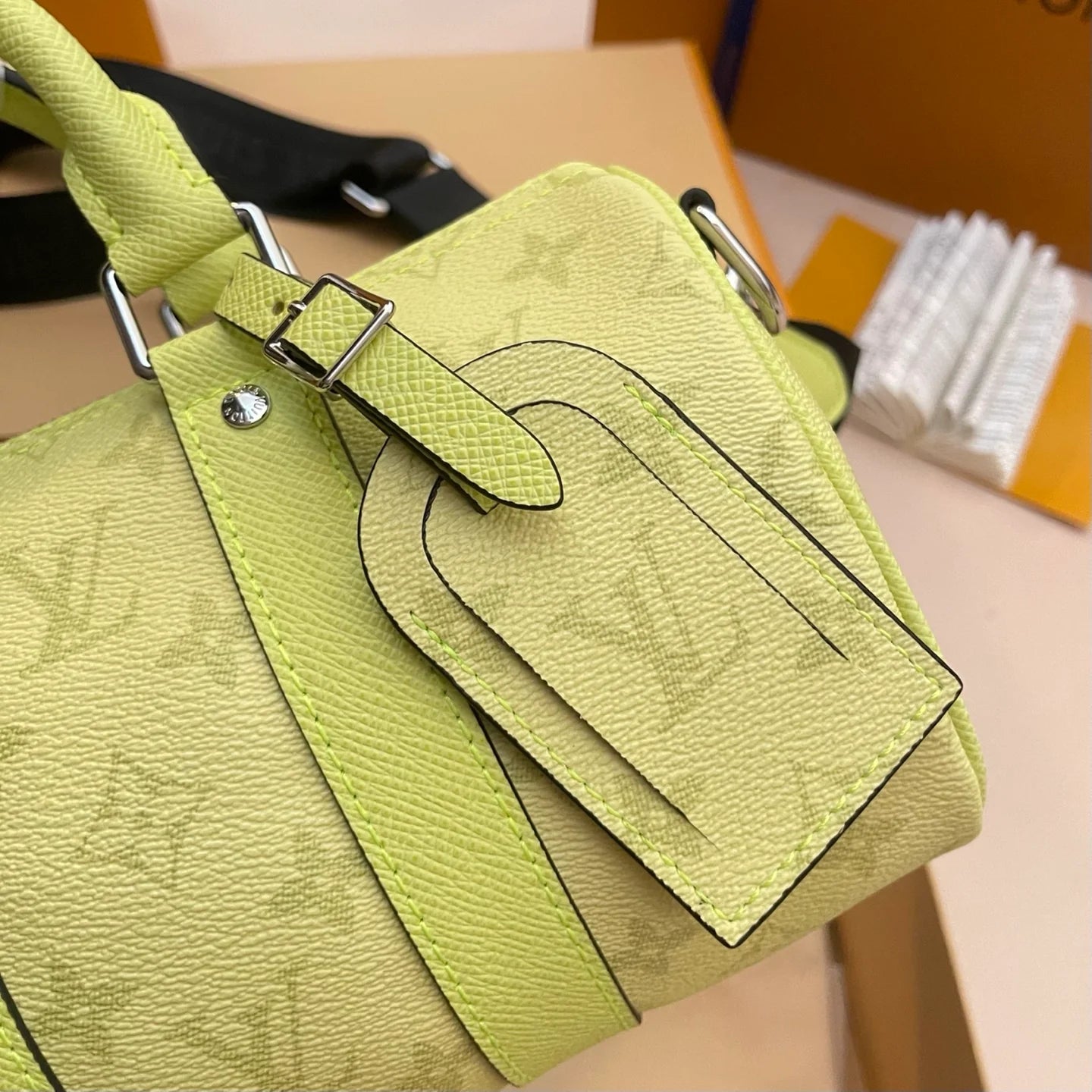 LV BAG M14078