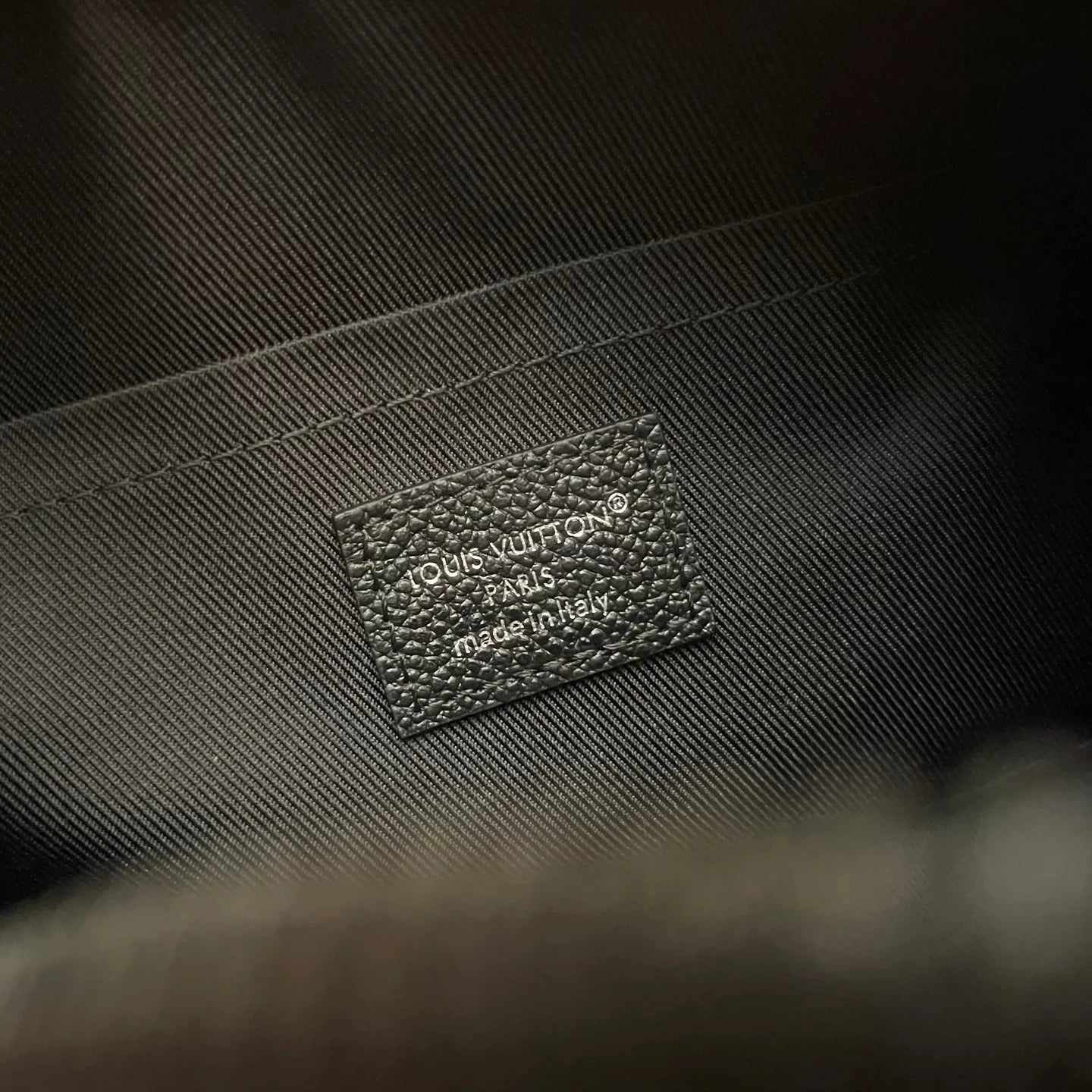 LV BAG M