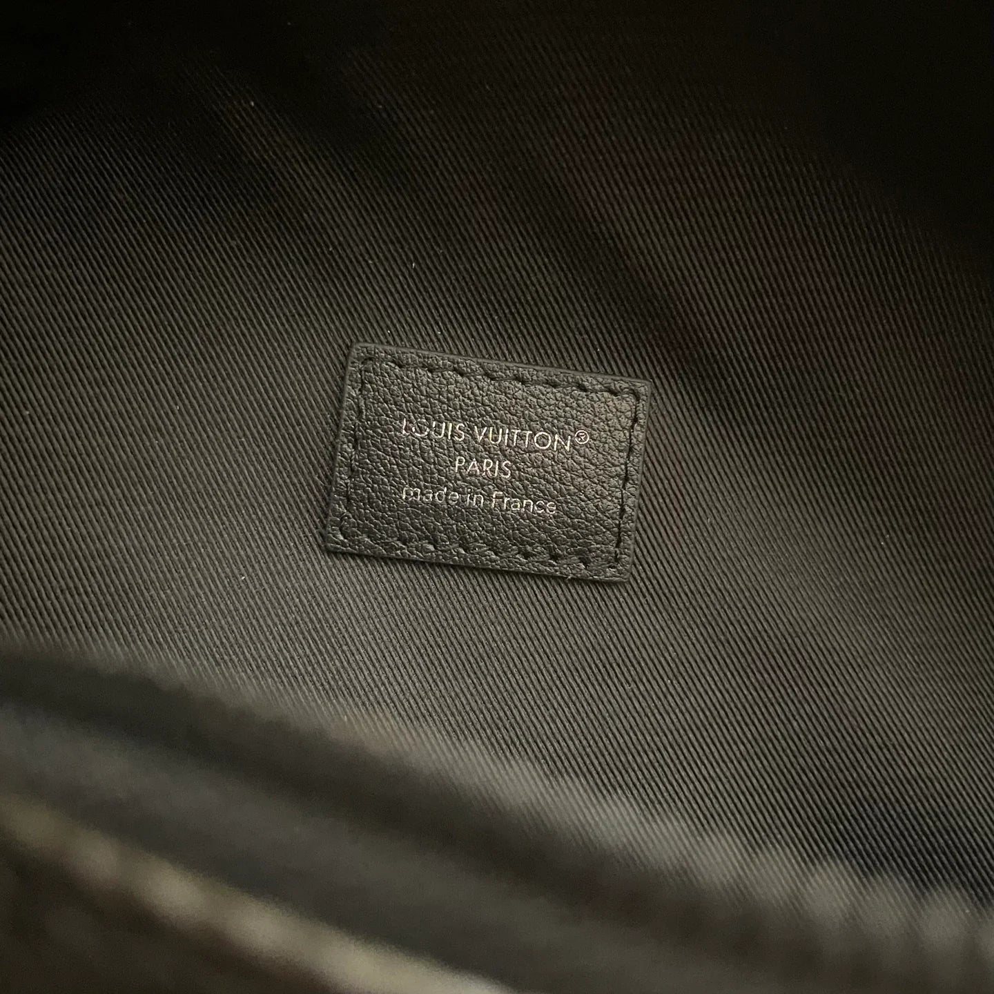LV BAG M