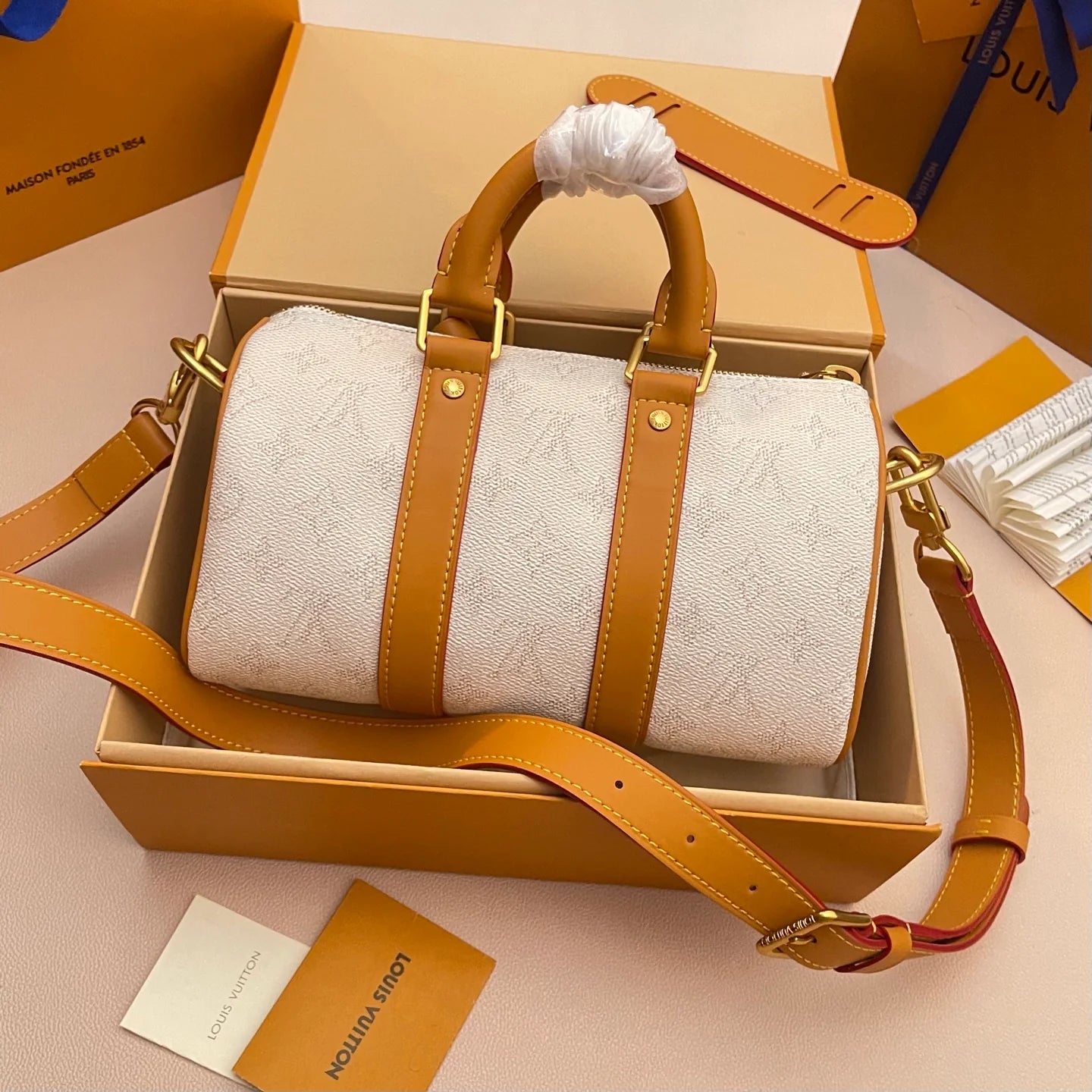 LV BAG M
