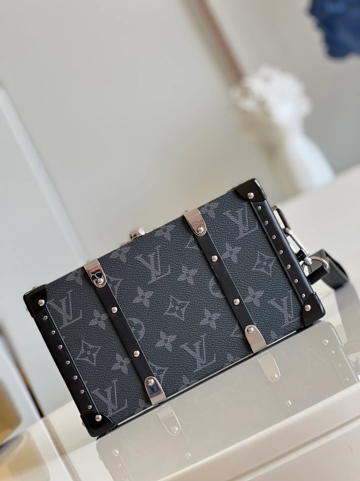 LV BAG M20249