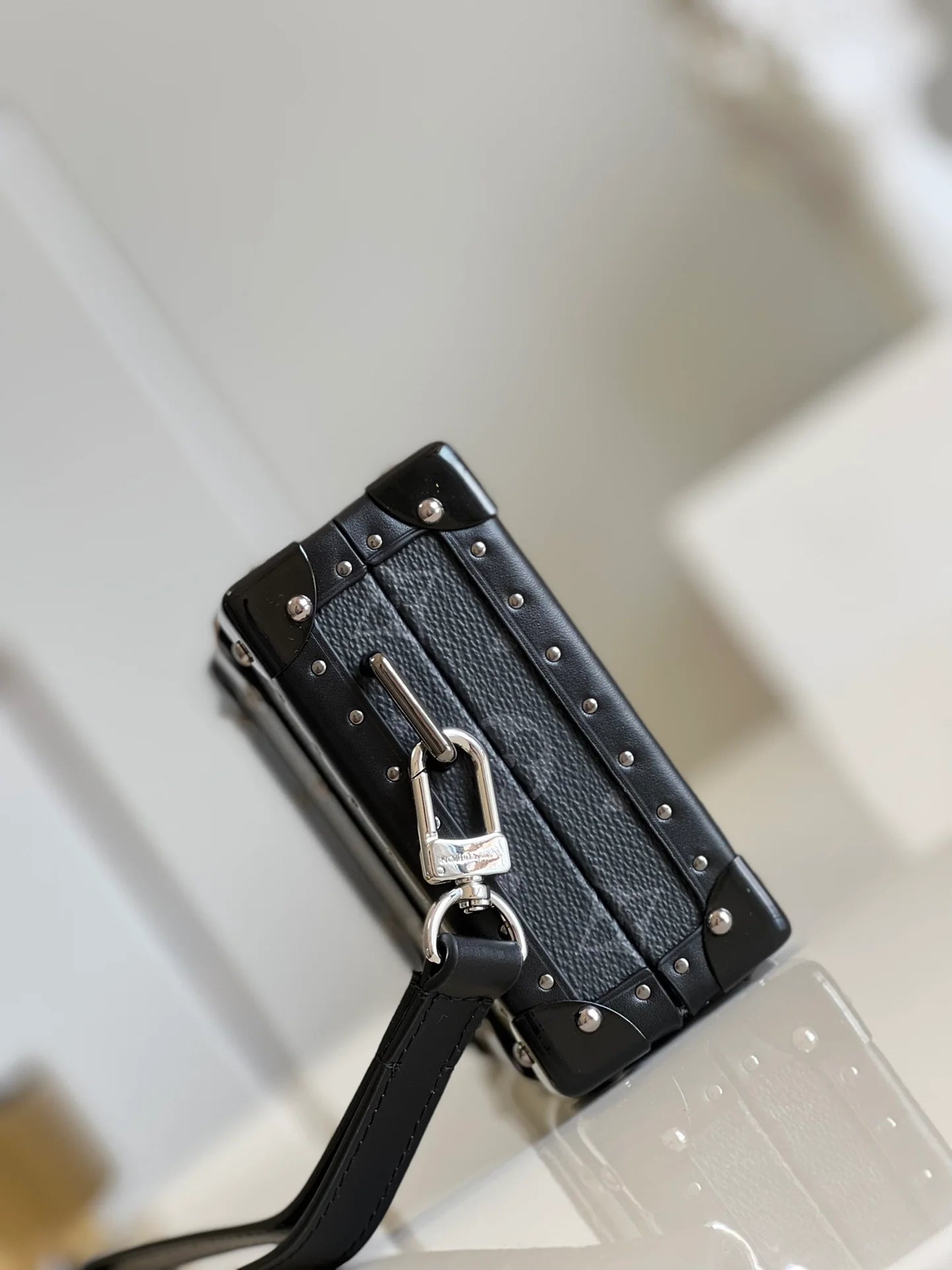 LV BAG M20249