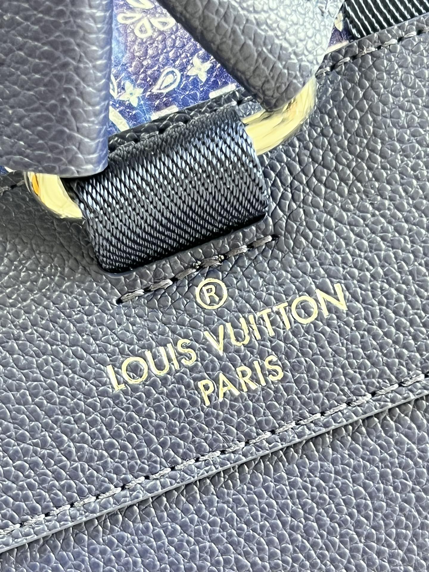 LV BAG M