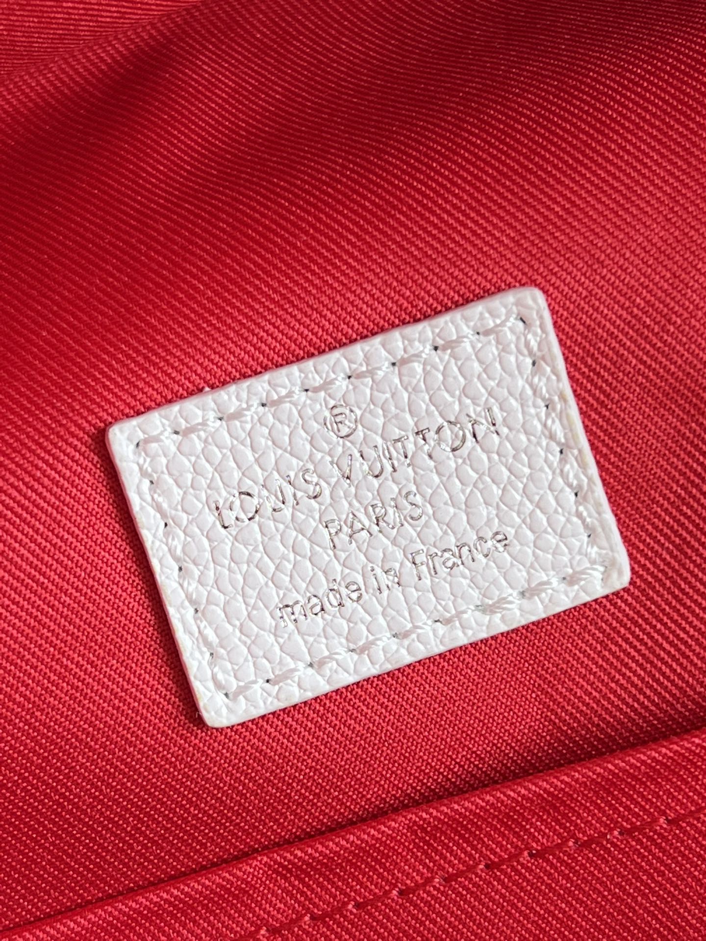 LV BAG M