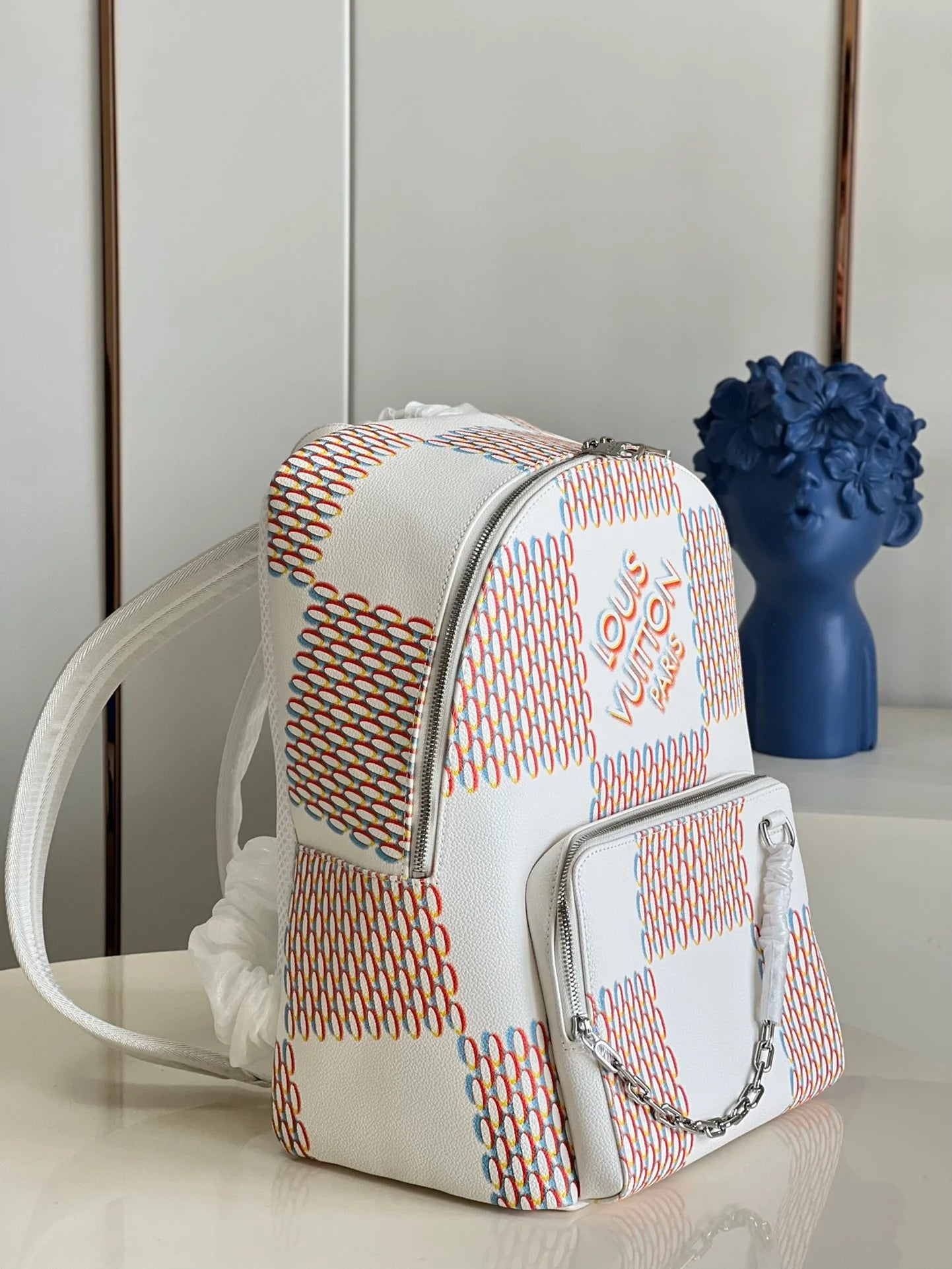 LV BAG M