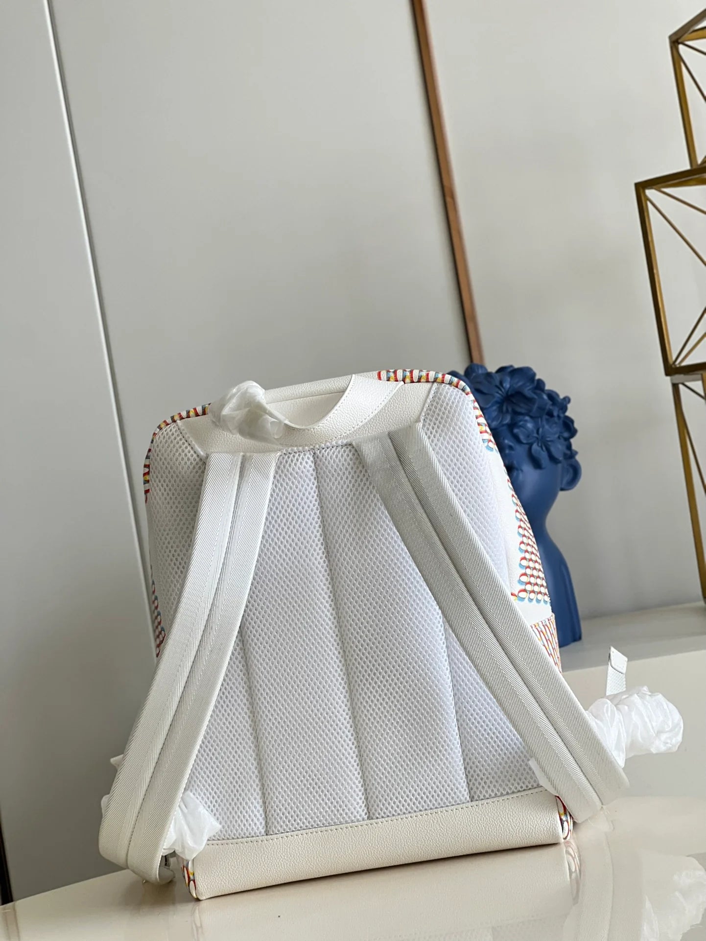 LV BAG M