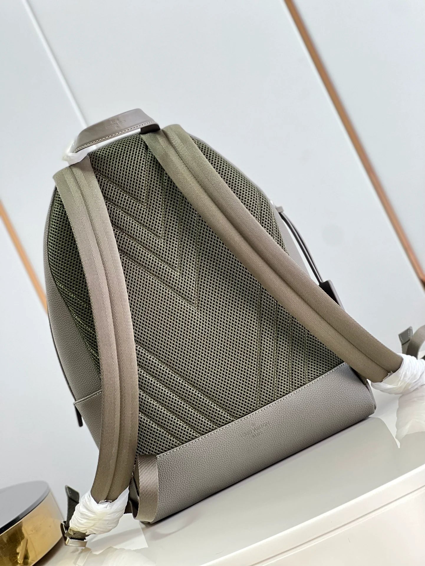 LV BAG M
