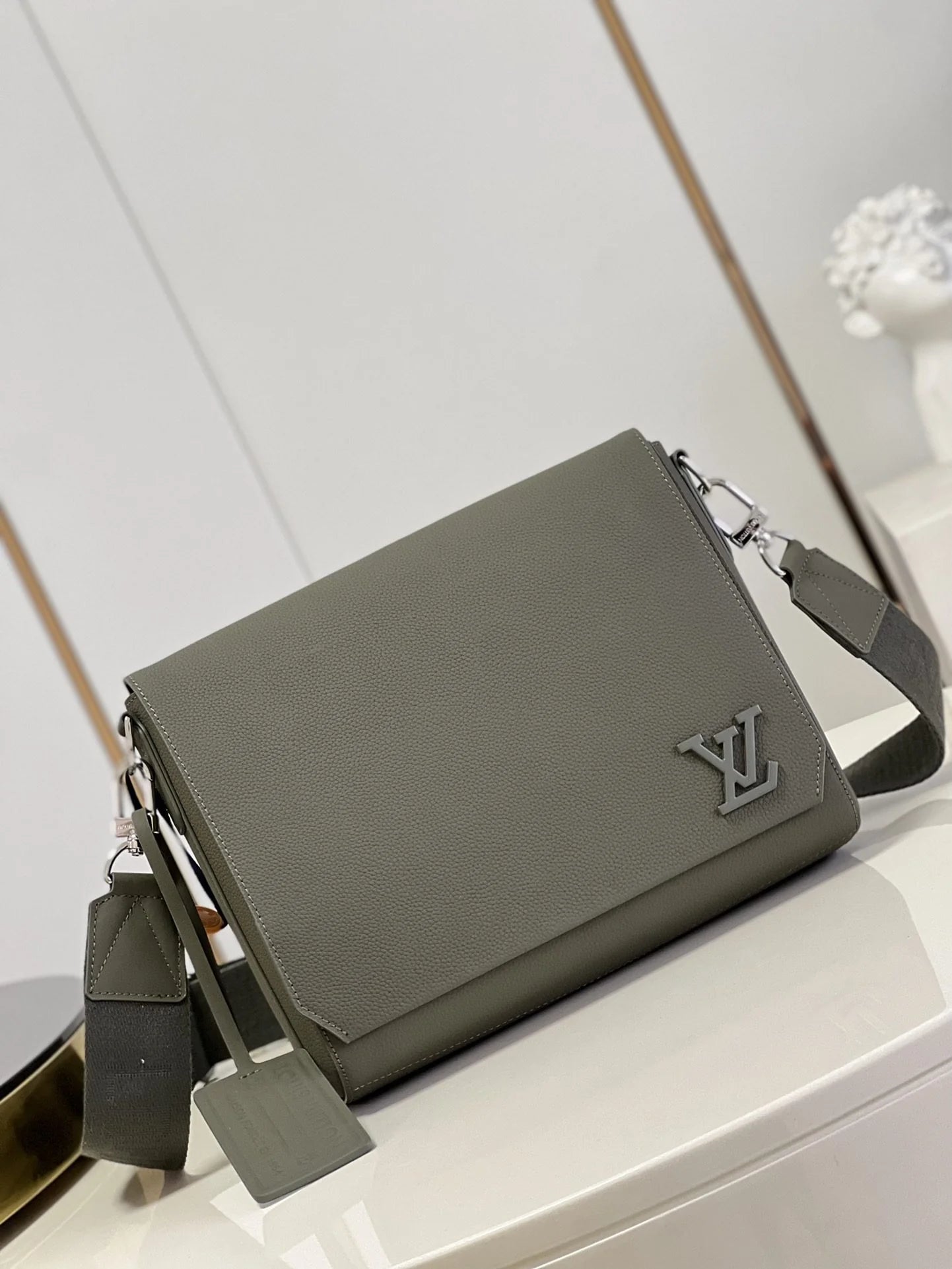 LV BAG M21363
