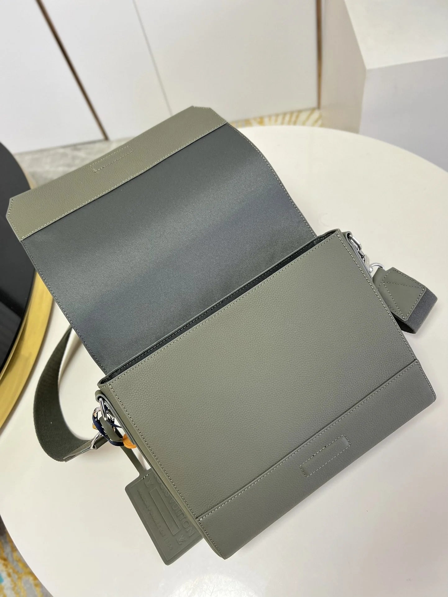 LV BAG M21363