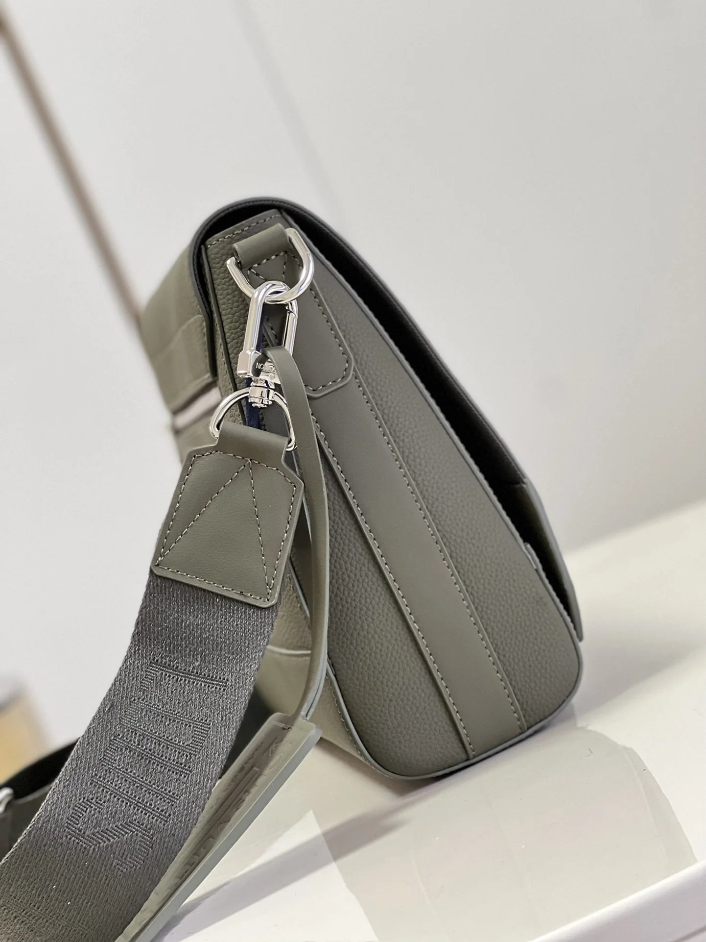LV BAG M21363