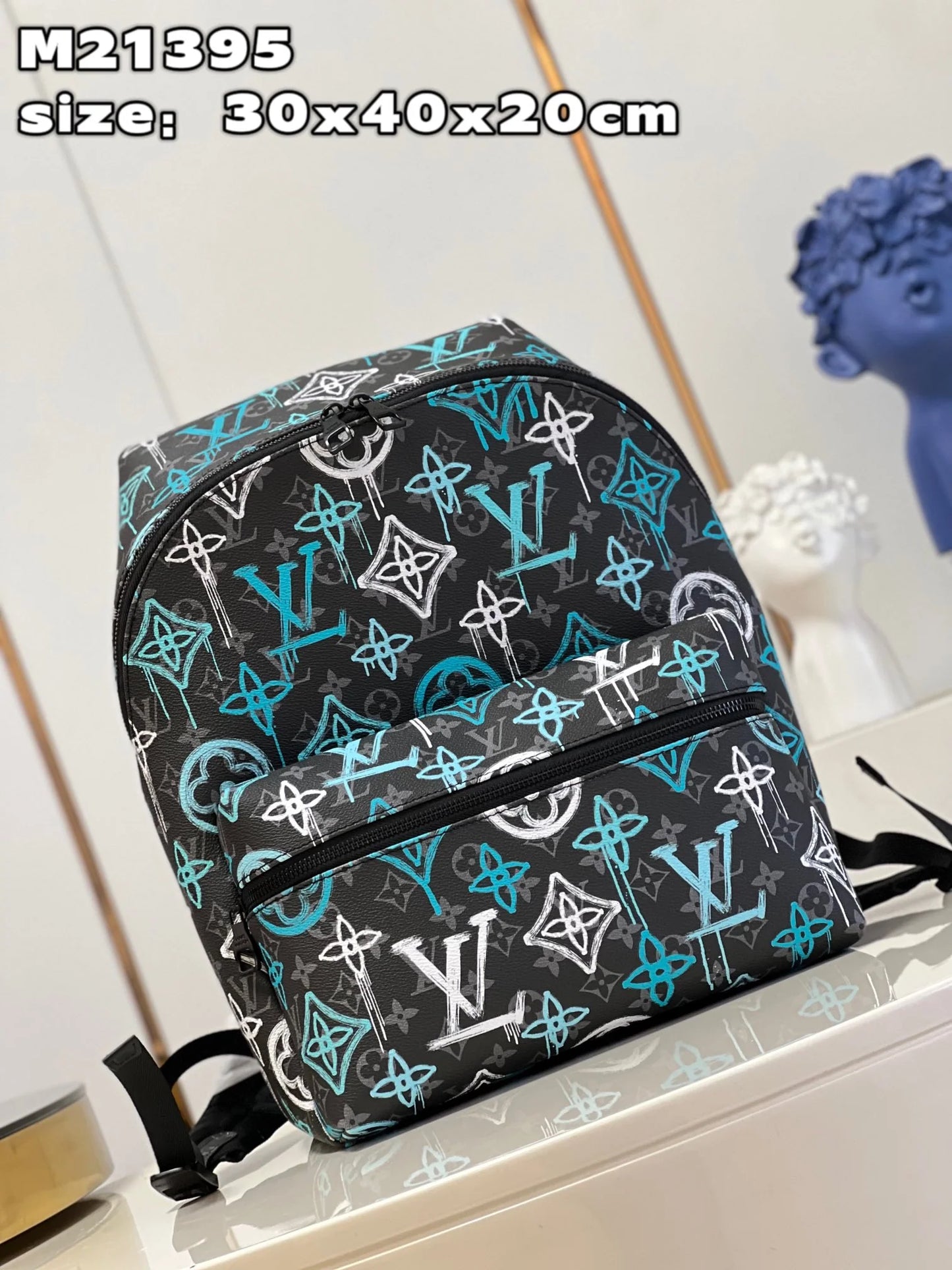 LV BAG M