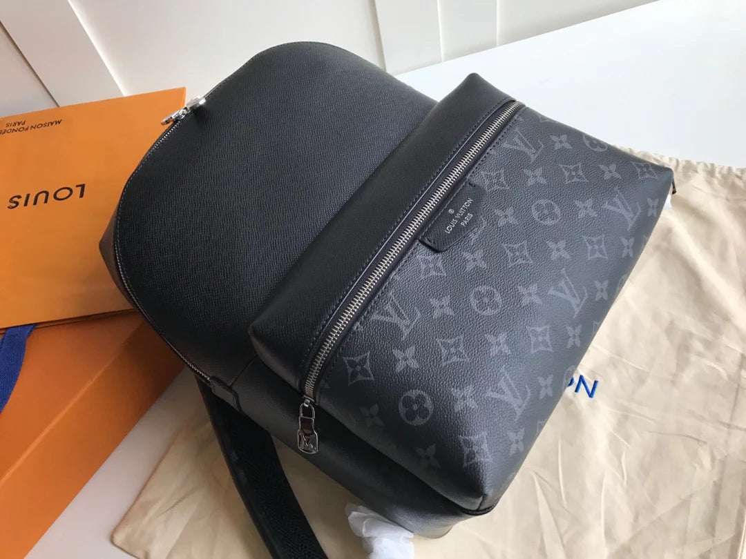 LV BAG M