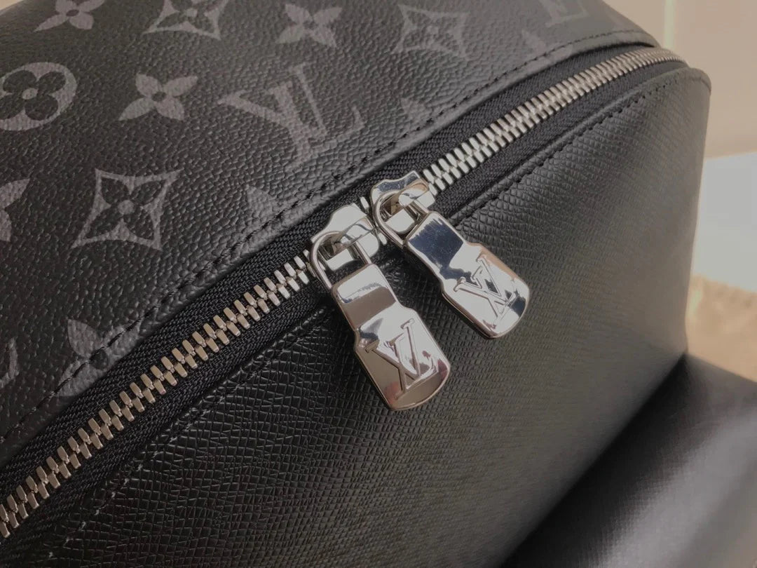 LV BAG M