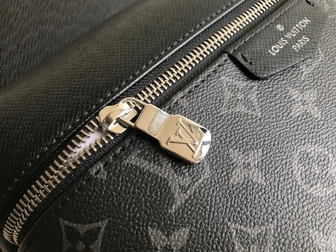 LV BAG M