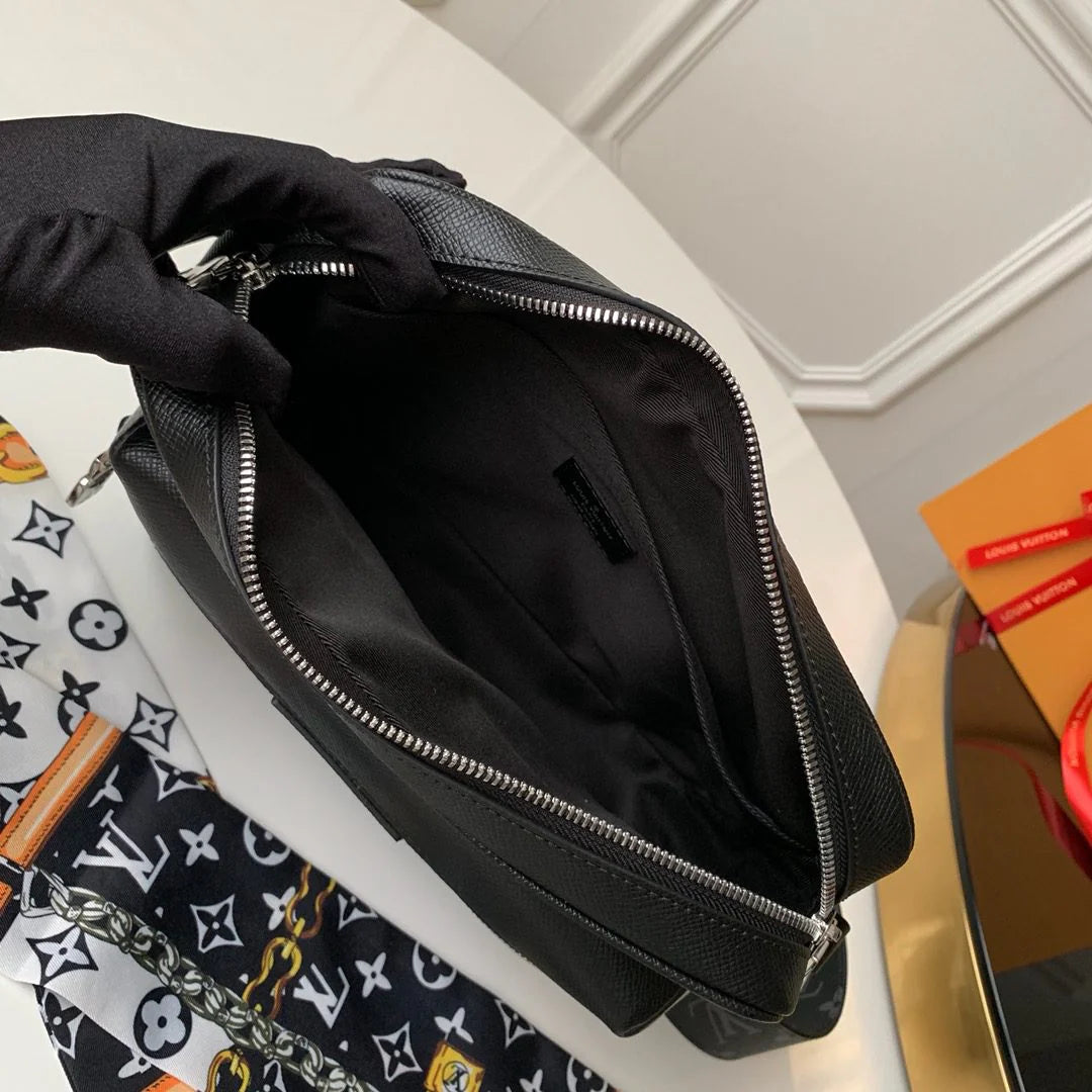 LV BAG M