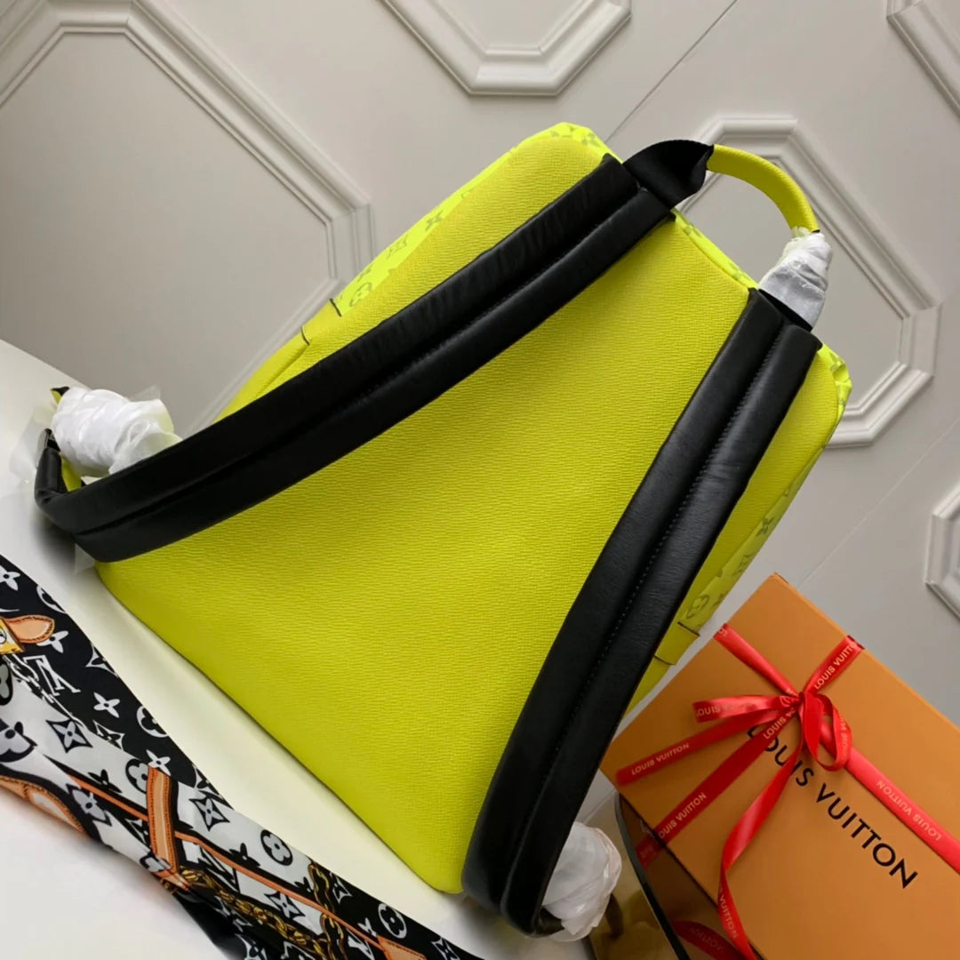 LV BAG M
