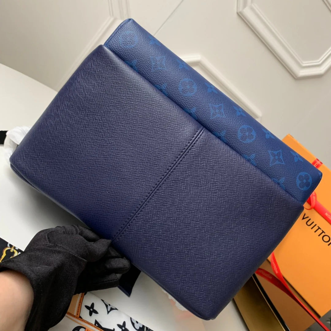 LV BAG M