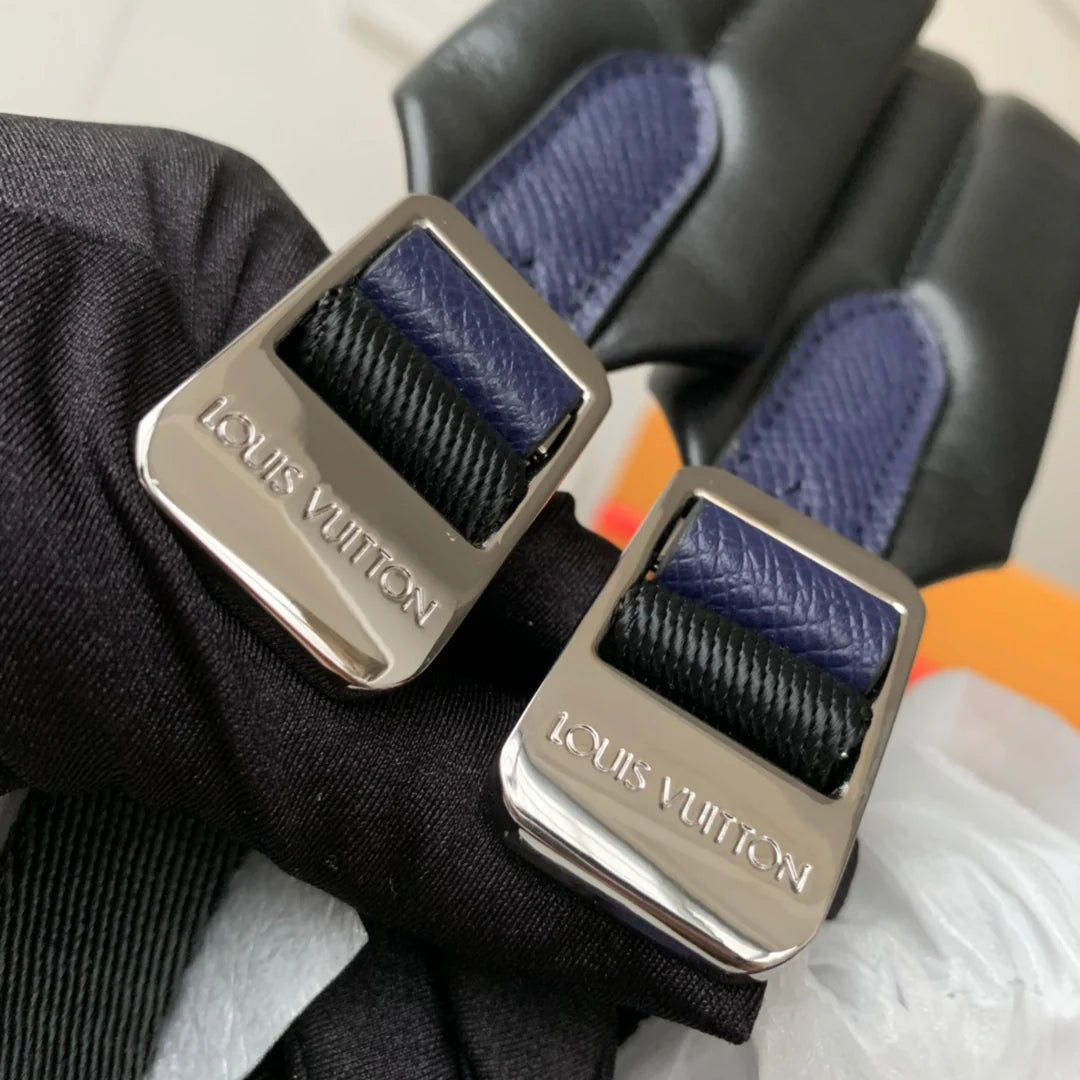 LV BAG M