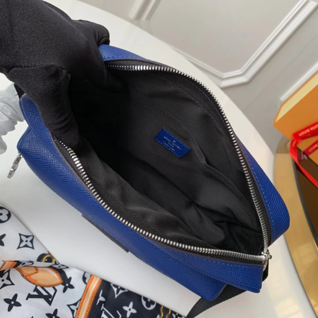 LV BAG M