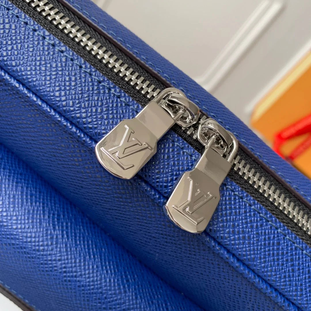 LV BAG M