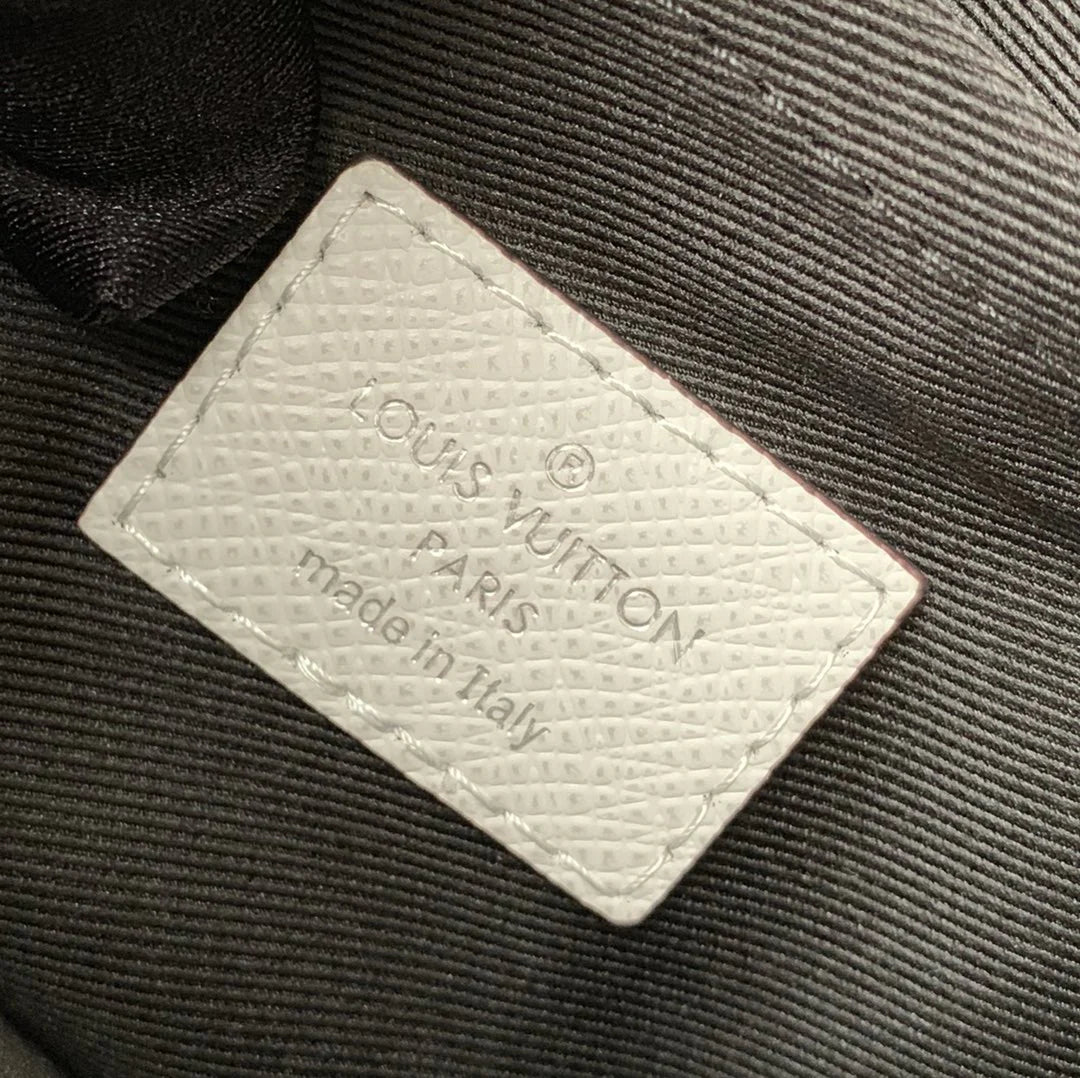 LV BAG M30243