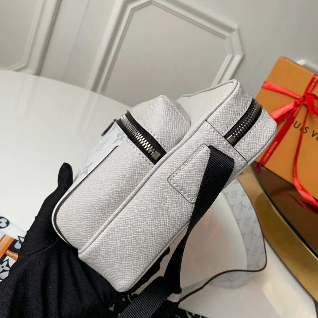 LV BAG M30243