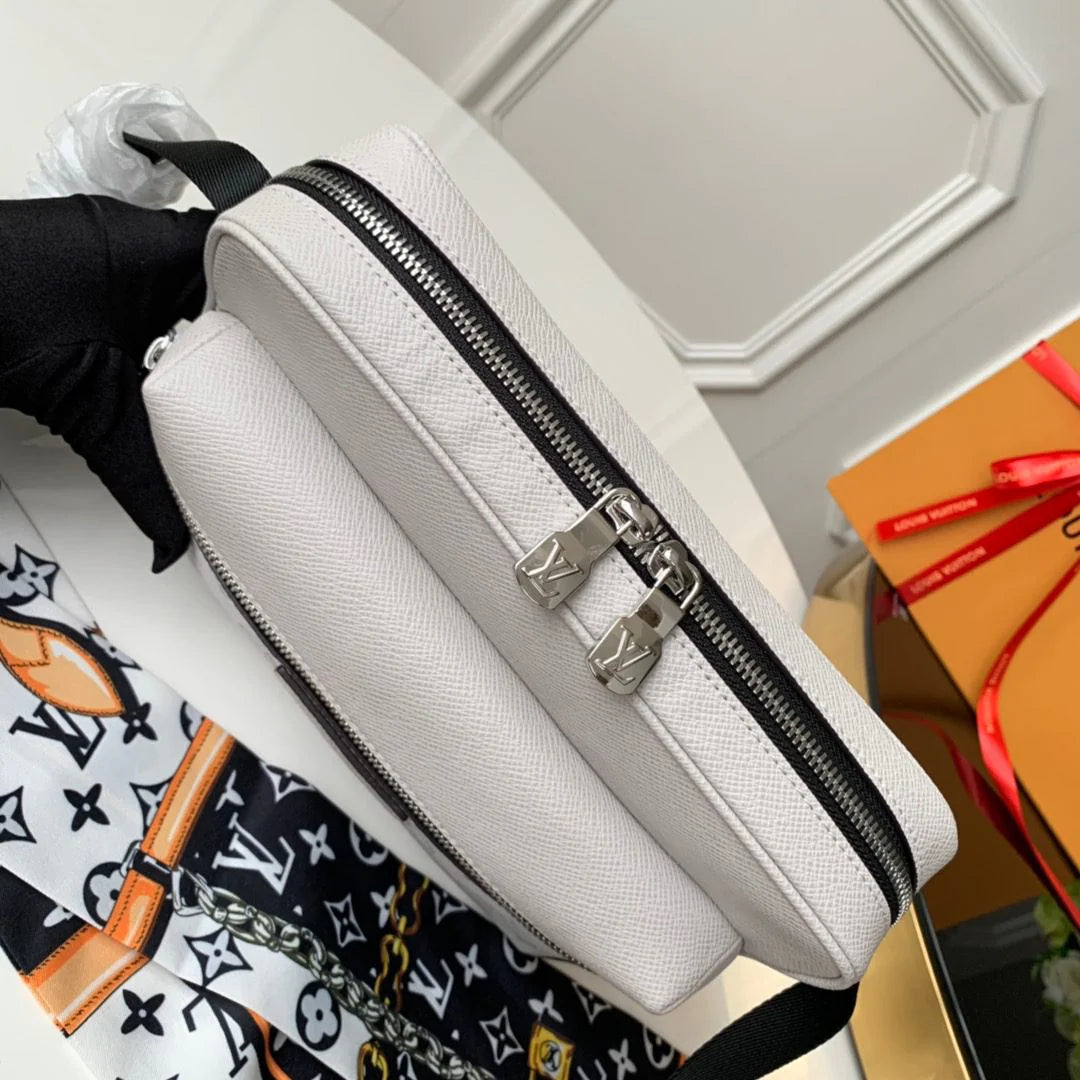 LV BAG M30243
