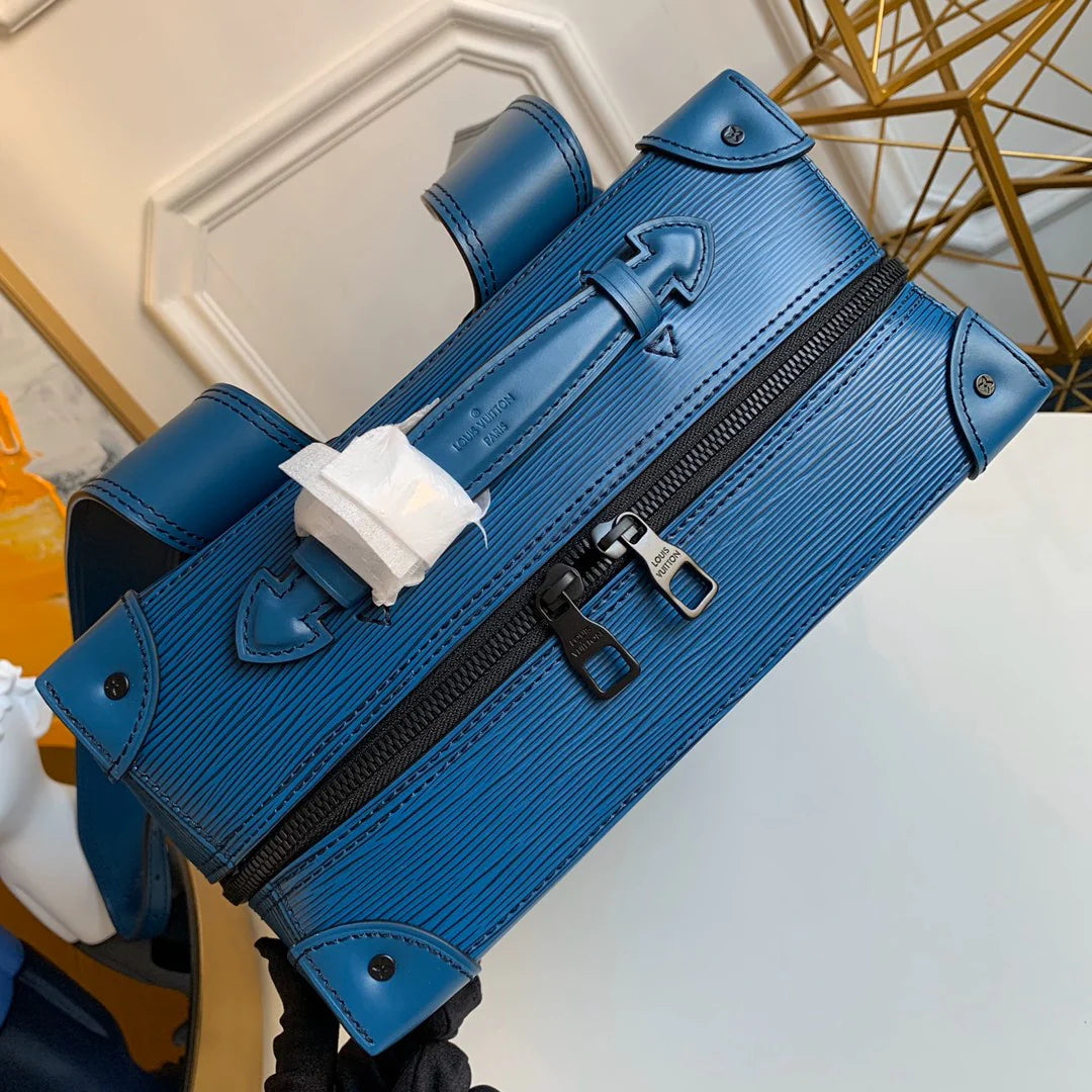 LV BAG M