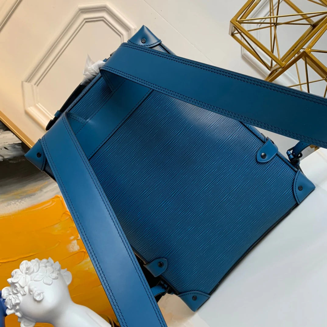 LV BAG M