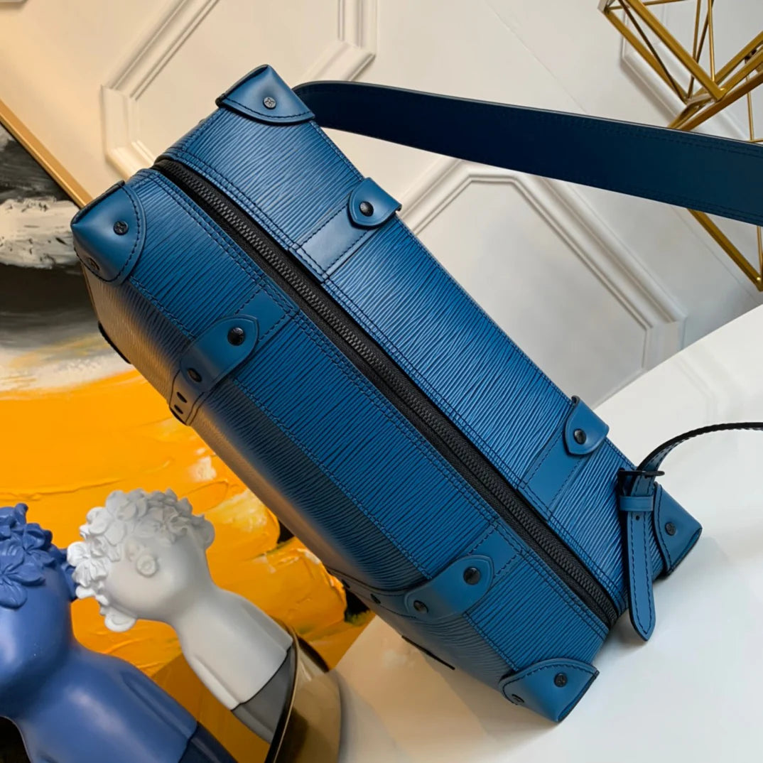 LV BAG M