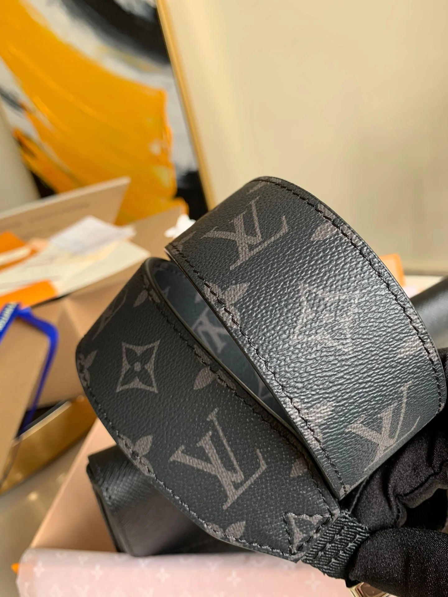 LV BAG M
