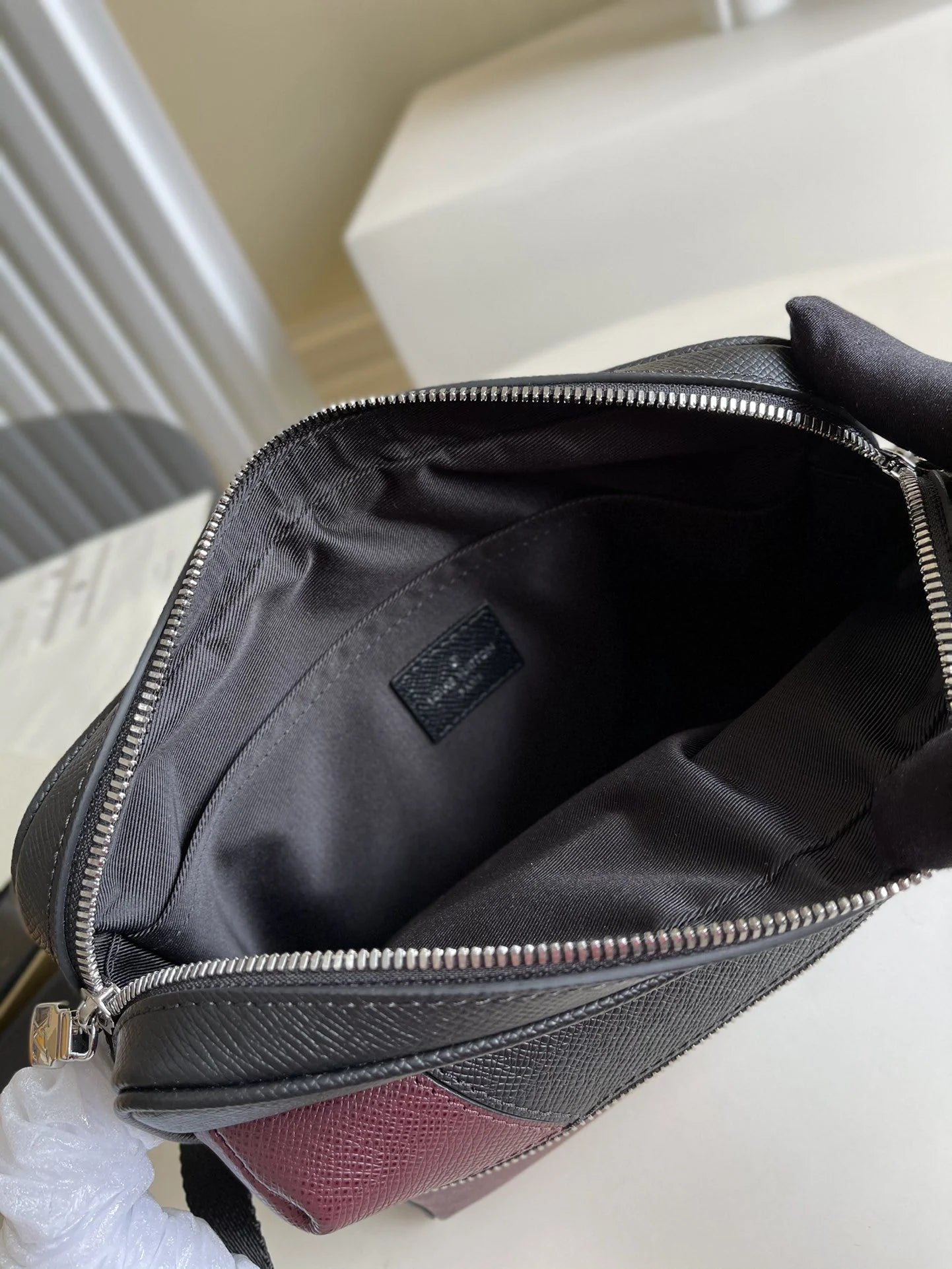 LV BAG M