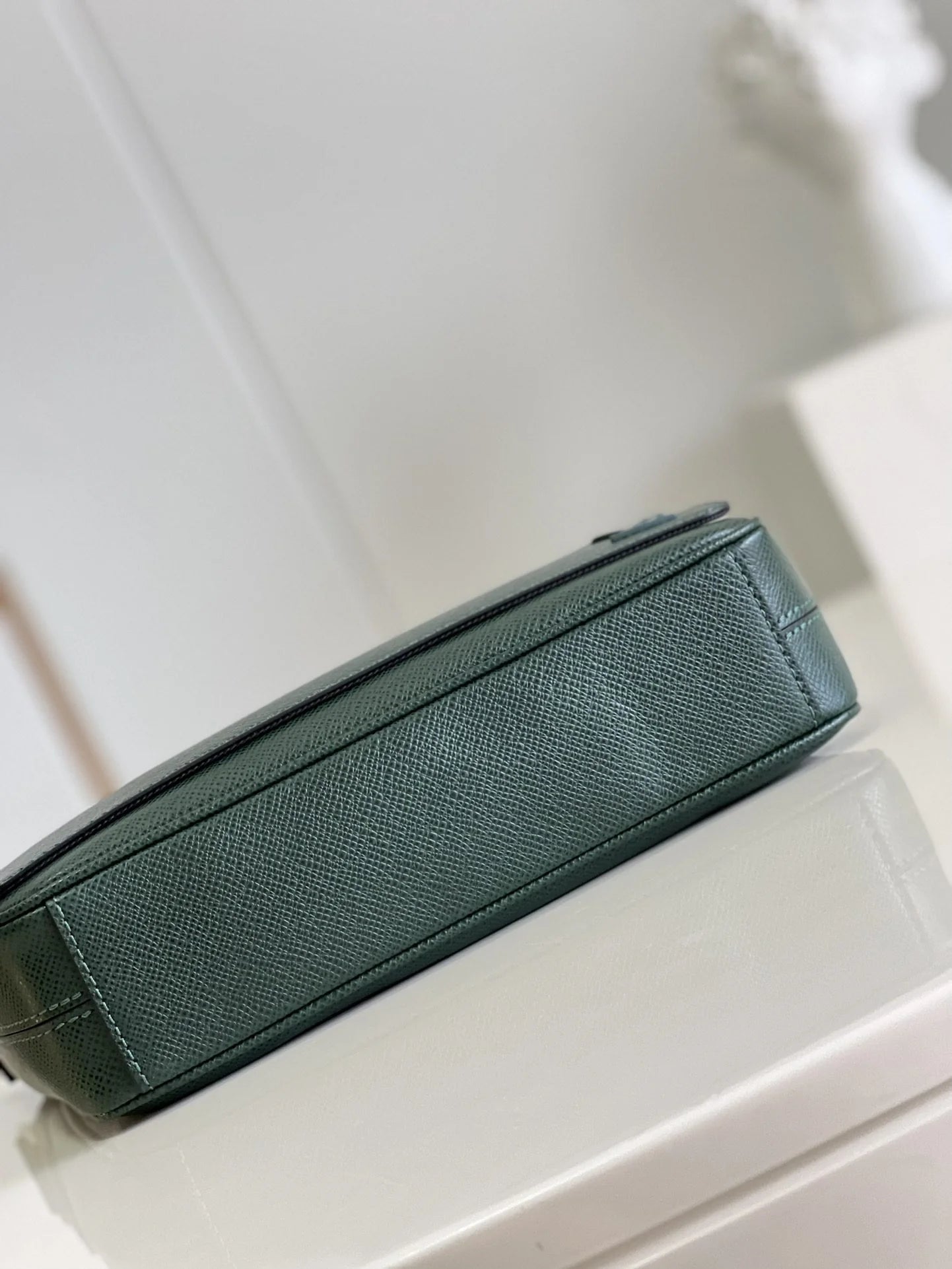 LV BAG M