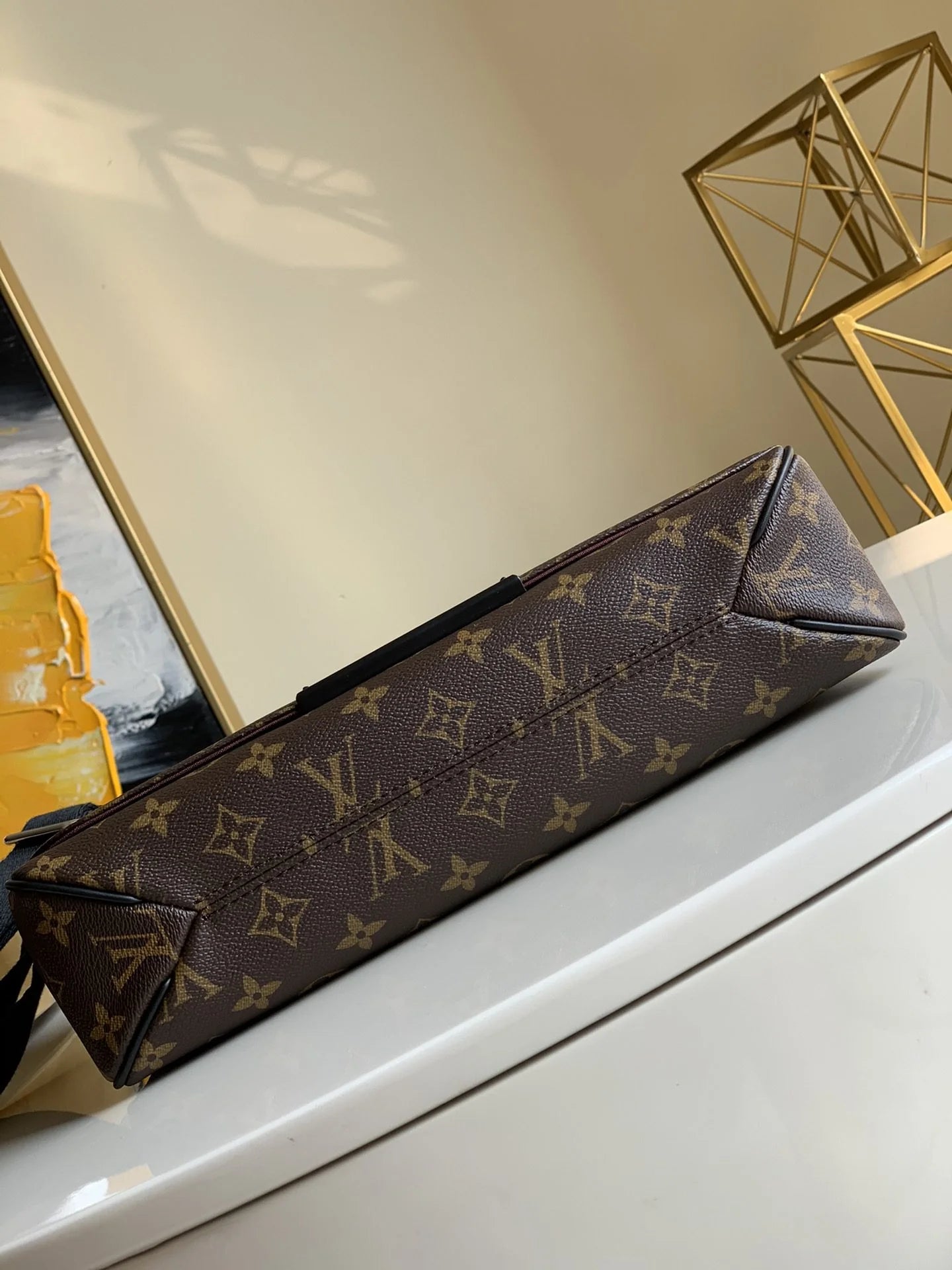 LV BAG M
